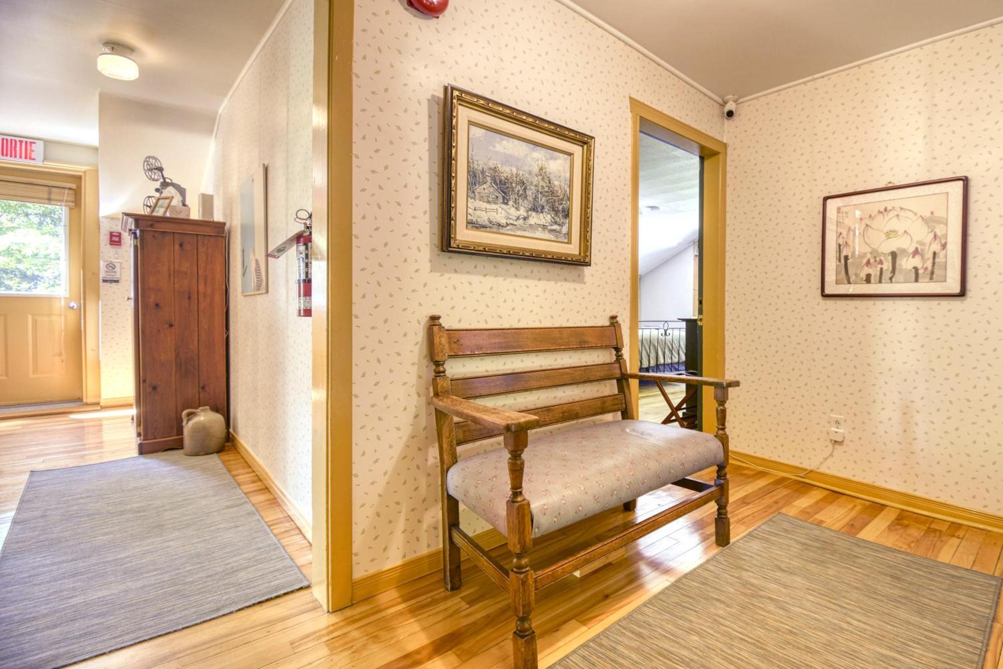 Auberge Le Lupin B&B-Self Check-in Mont-Tremblant Extérieur photo