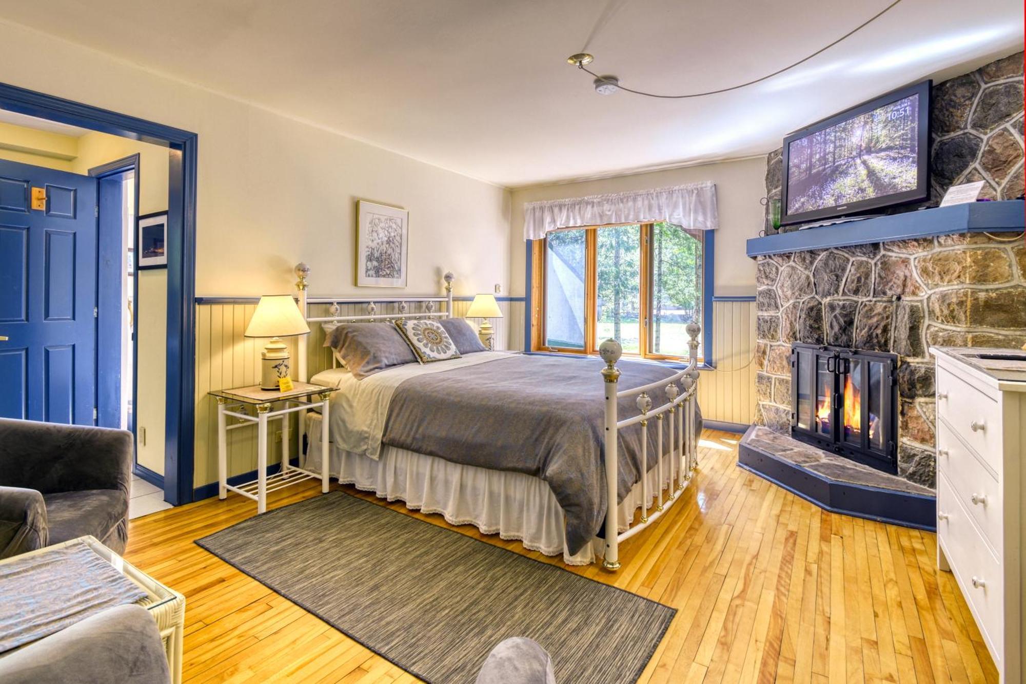 Auberge Le Lupin B&B-Self Check-in Mont-Tremblant Extérieur photo